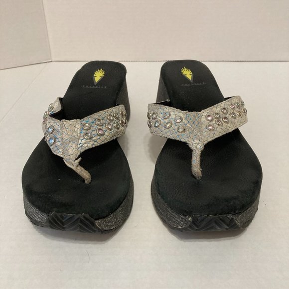 Volatile Rhinestone Thong Sandals Flip Flops Gray - Picture 2 of 9